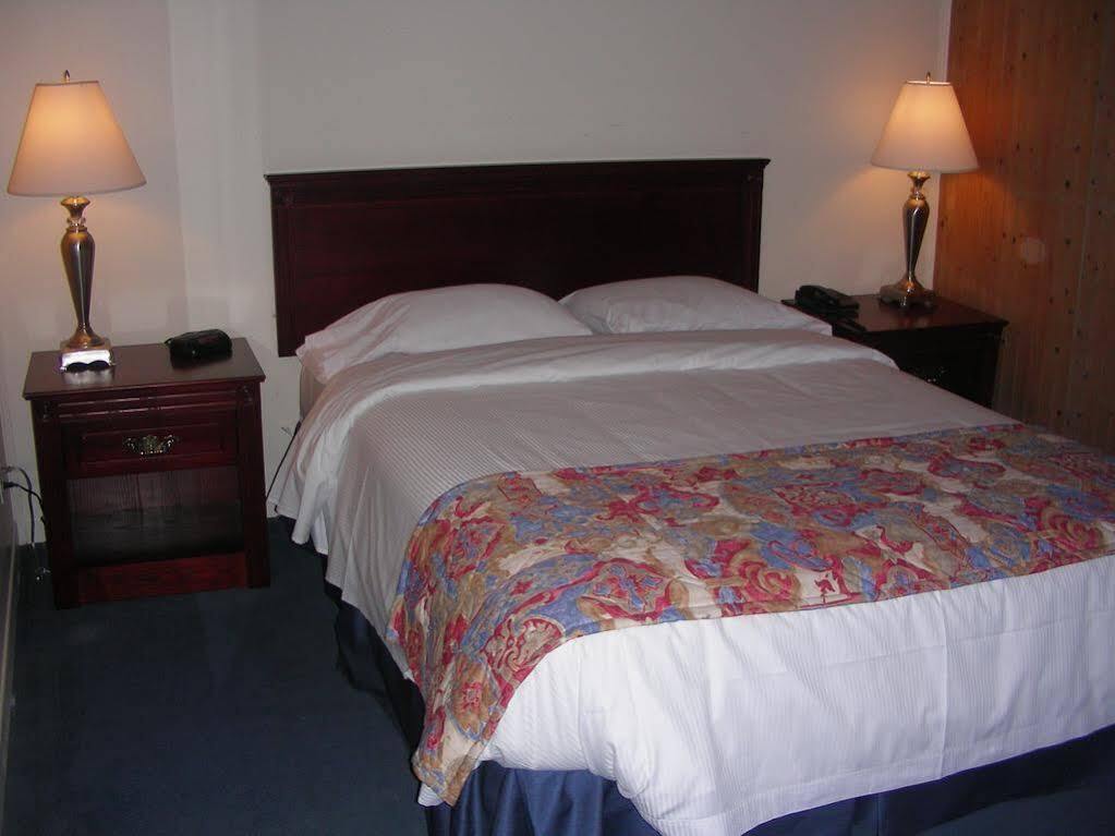 פרסה Hotel La Cote Surprise מראה חיצוני תמונה